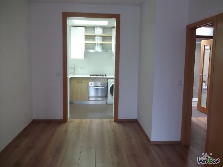 Moradia remodelada de 3 assoalhadas na Zona da Lapa