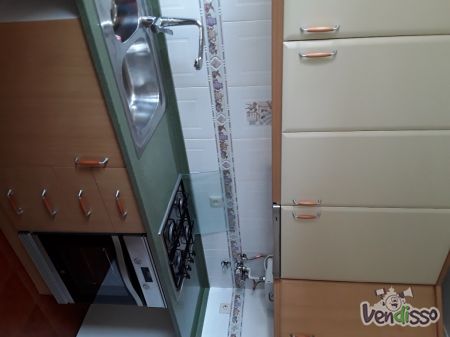 Alugo 1º andar de moradia