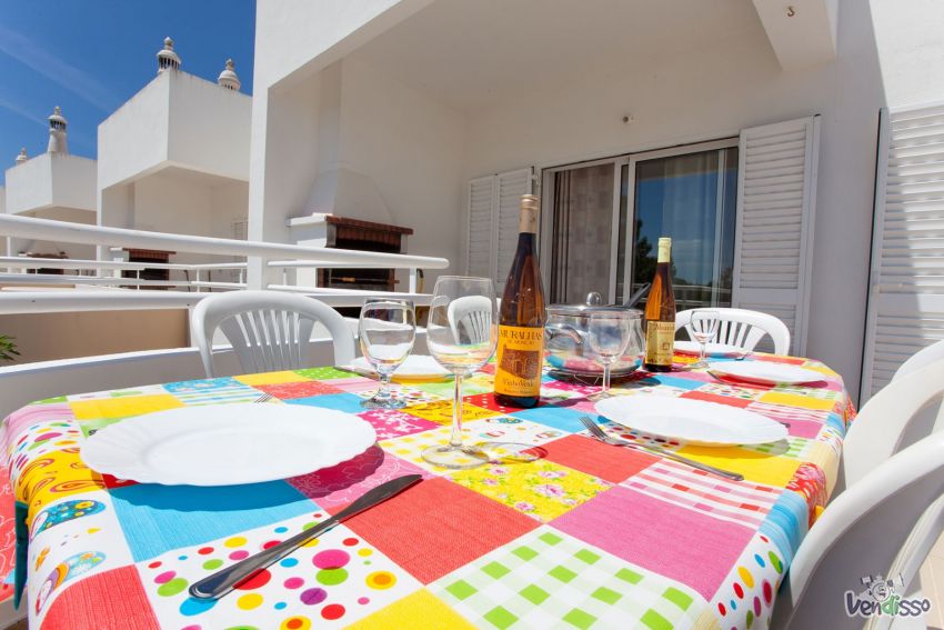 Apartamento T2 em cond com piscina na praia da galé Albufeira