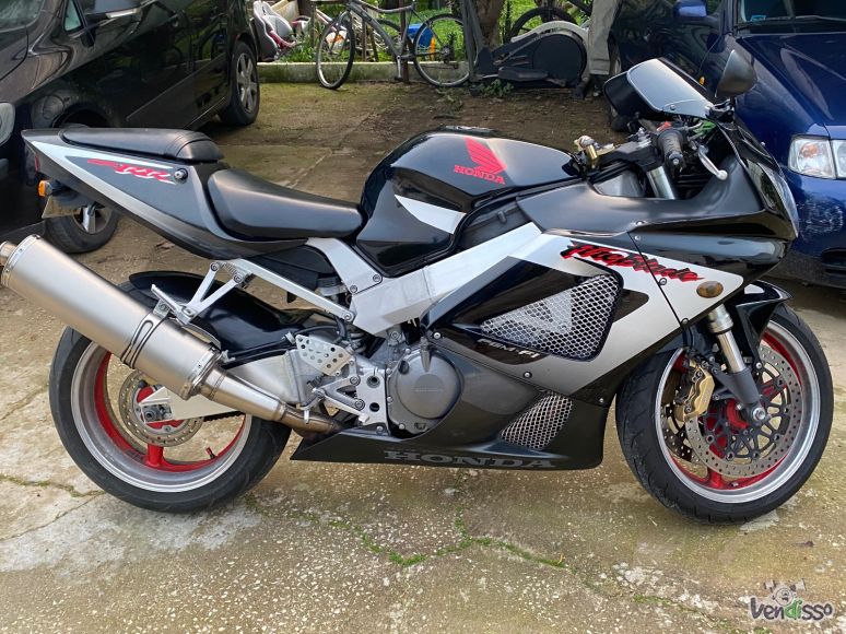 Vendo moto cbr900rr