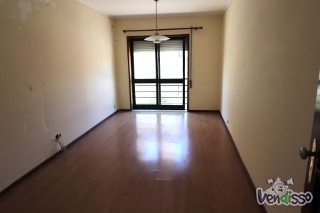 Prédio Misto para remodelar em Canidelo